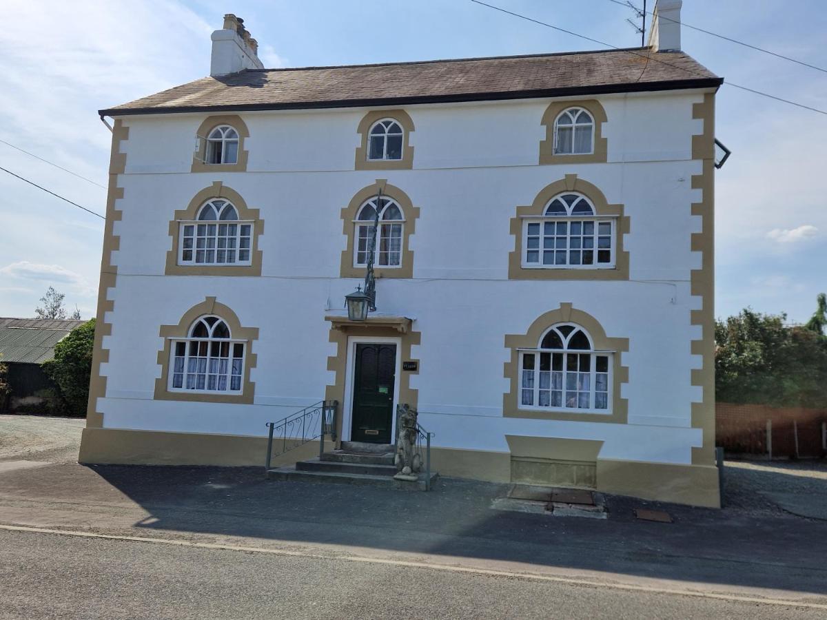 Ty Llew Otel Llandysilio Dış mekan fotoğraf